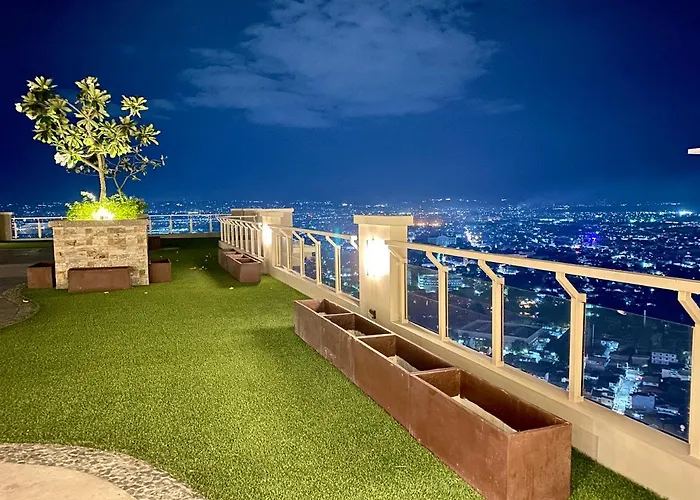 Apartment Cozy 1 Bedroom Scandinavian/tropical With Balcony & Parking Manila