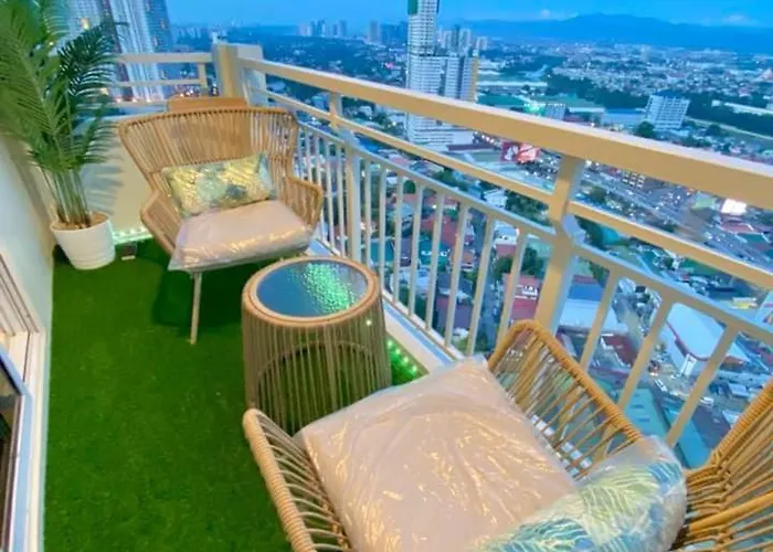Cozy 1 Bedroom Scandinavian/tropical With Balcony & Parking